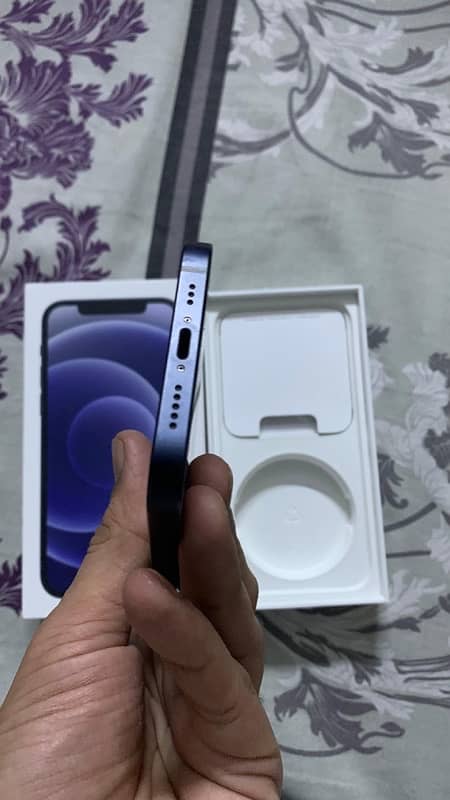 iphone 12 64gb with box waterpack factory unlock 1