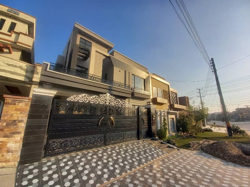 Get In Touch Now To Buy A Prime Location 10 Marla House In Lahore 1