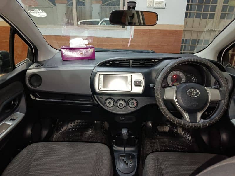 Toyota Vitz 2015 11