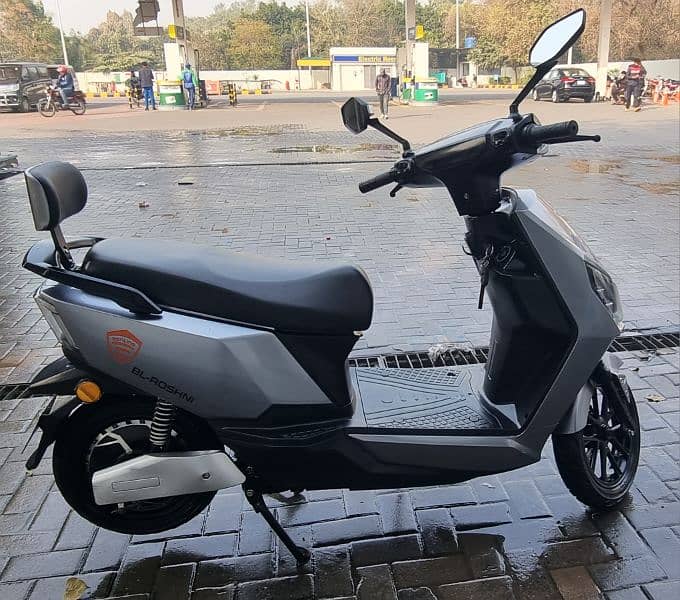 Electric Scooty 10/10 Condition 3