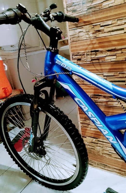 bicycle impoted full size 26 inch brand new 5 month used 4