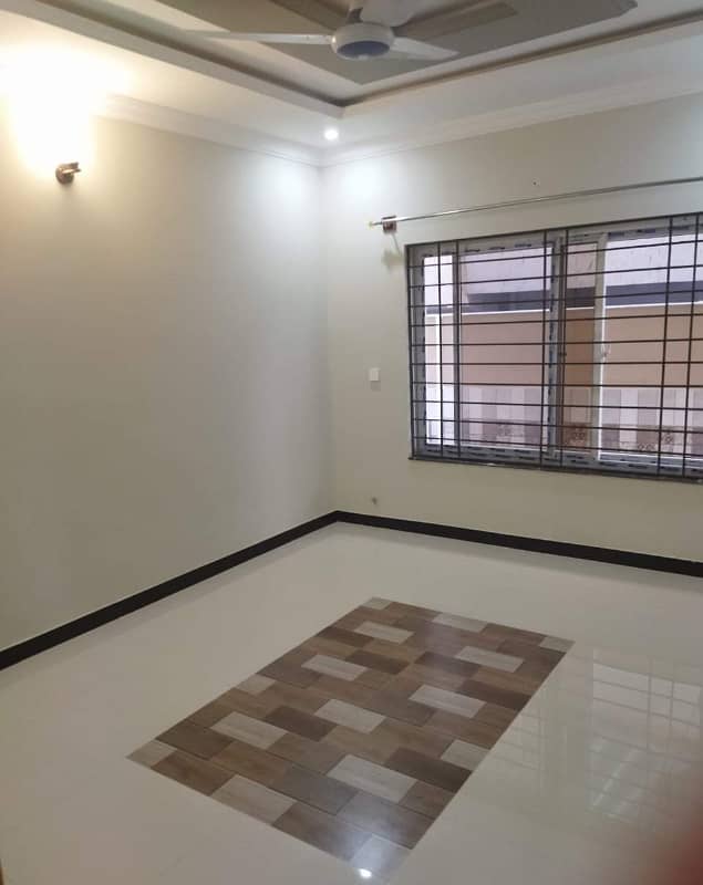 Renovated 40x80 Marble Flooring Upper Portion Available On Rent Located In I-8 2