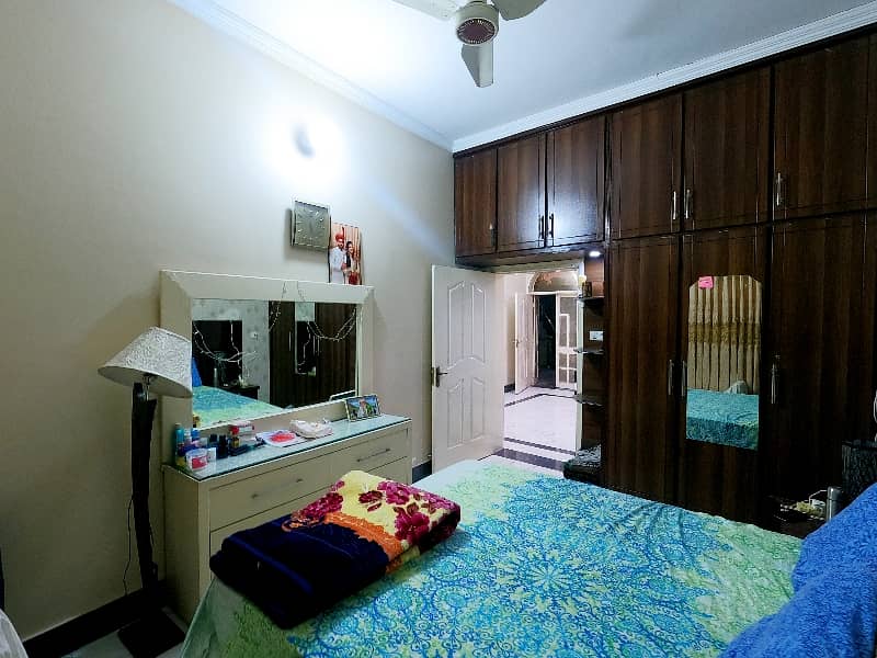 A Great Choice For A Prime Location 5 Marla House Available In Gulshan-e-Ravi 11