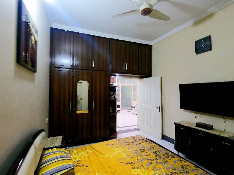 A Great Choice For A Prime Location 5 Marla House Available In Gulshan-e-Ravi 15