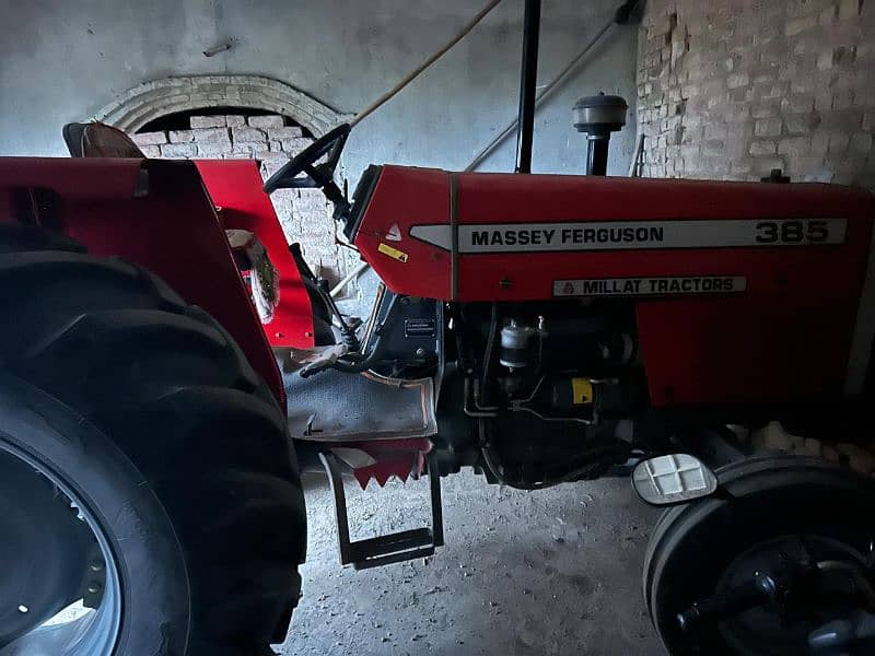 Massey Ferguson 385 7