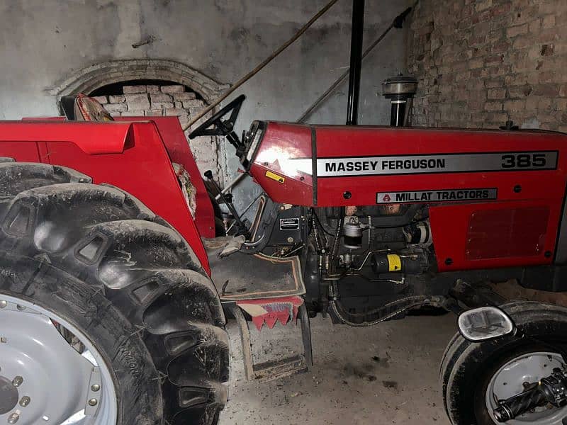 Massey Ferguson 385 8