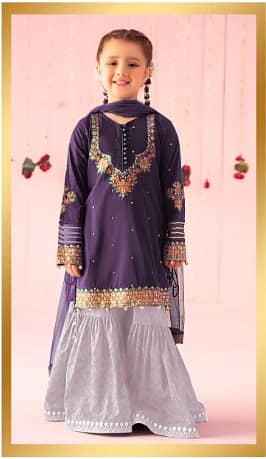 3 Pcs Girl's Lawn Embroidered Unstitched Suit 4