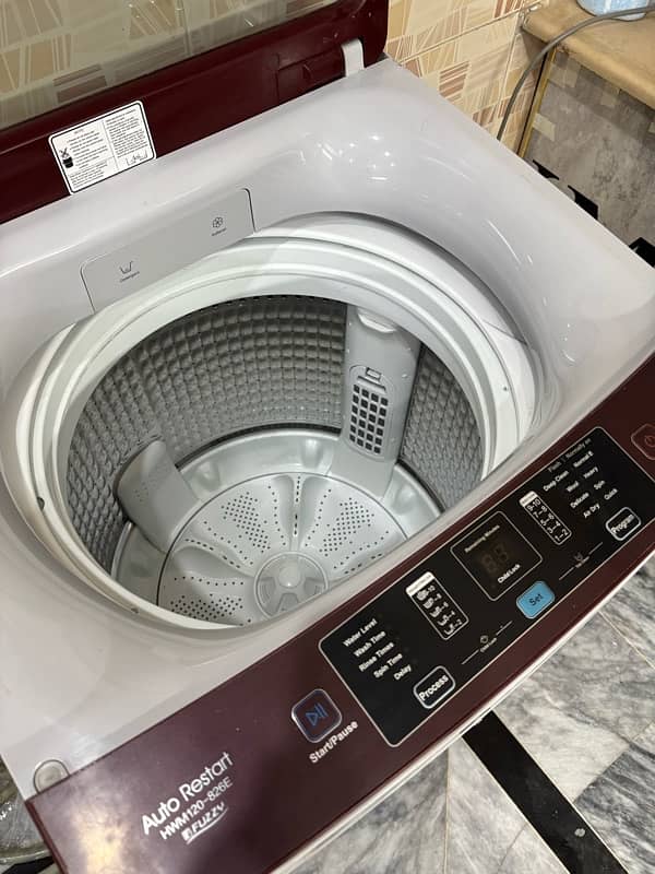 Haier medium sized top load washing machine 2