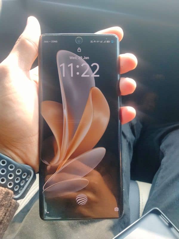 vivo V29  12 256 1