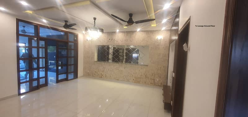 10 Marla Brand House For Sale Jasmine Block Bahria Town Lahore 16