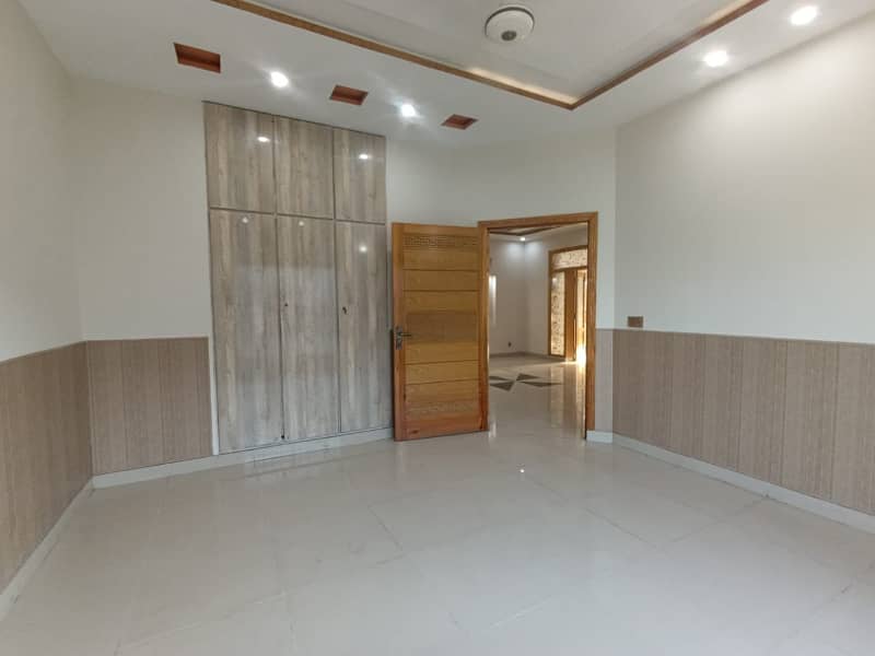 10-Marla Lock Option House For Rent Talha Block Bahria Town Lahore 8