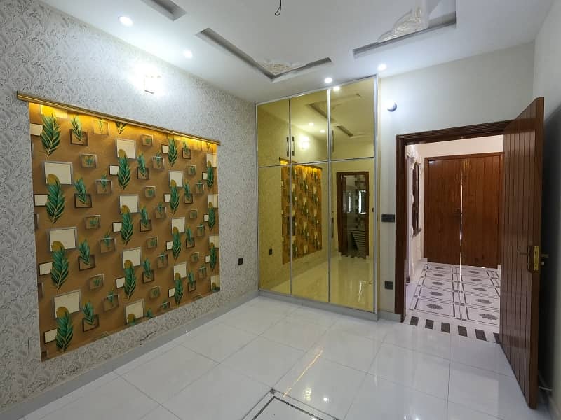 Buy your ideal 5 Marla House in a prime location of Lahore 7