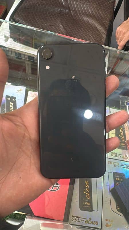 iphone xr 64 gb for urgent sale pta apptoved 1