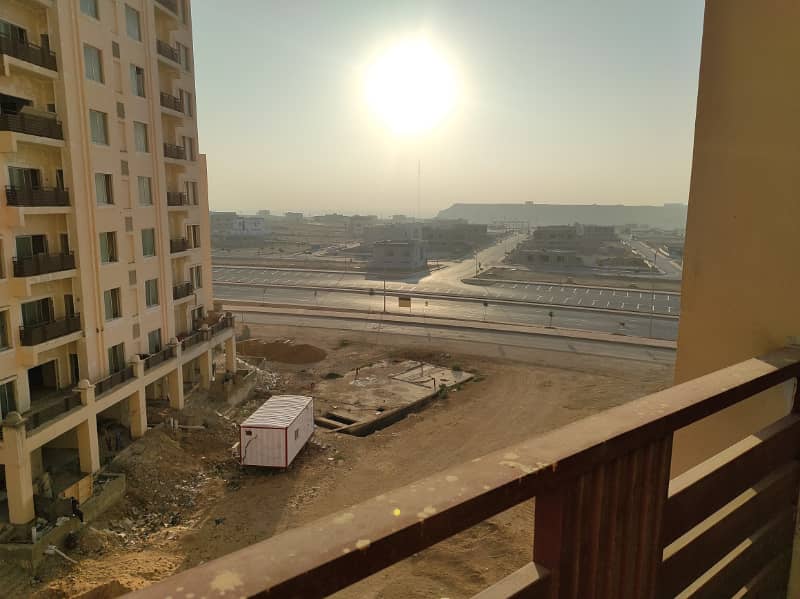 2 BED LOUNGE APARTMENT 850 SQUARE FEET CHAPAL SUN CITY SCHEME 33 KARACHI 6