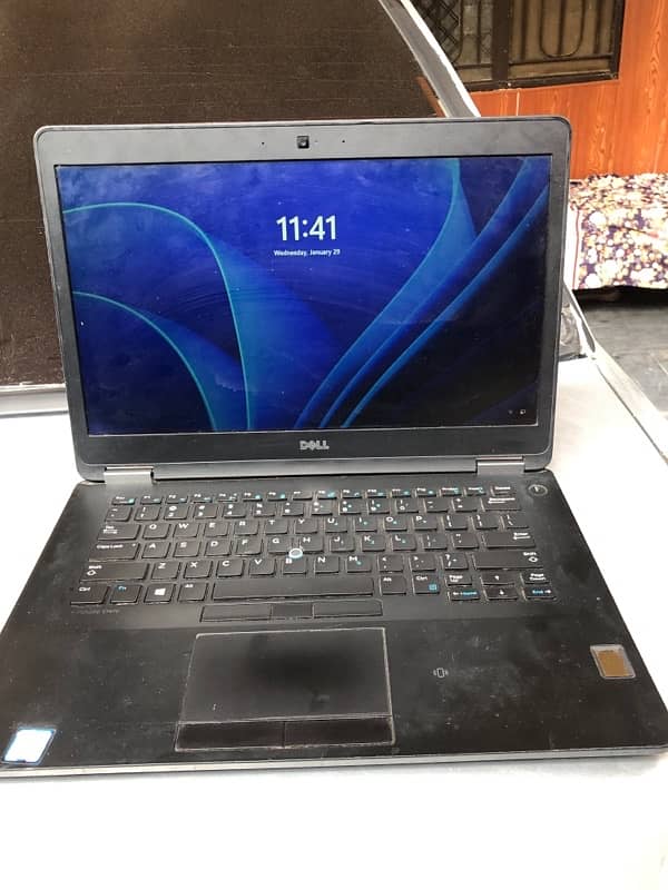 Dell Laptop 22H2 Cori7 6th Generation 4