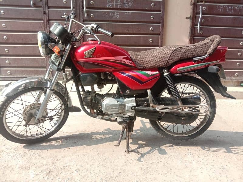 Honda CD100 Genuine condition 5