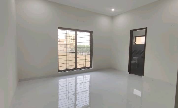 Fair-Priced 5 Marla House Available In Bahria Town - Sector C 5