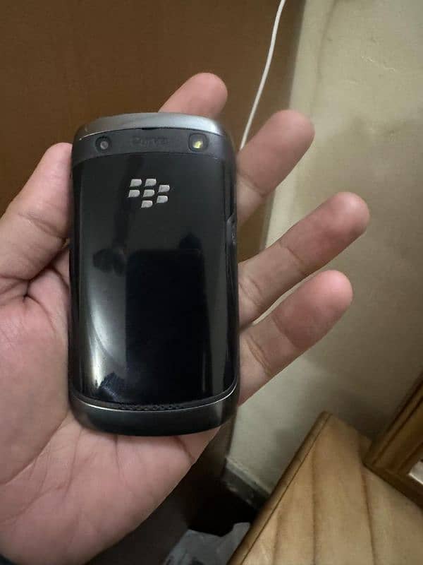 blackberry curve 2