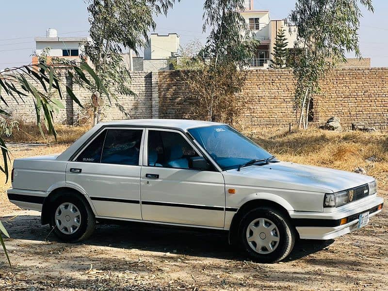 Nissan Sunny 1987 . . 1300cc original 2