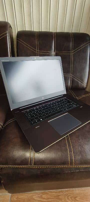 HP Z BOOK studio G4 Mobile Workstation 0