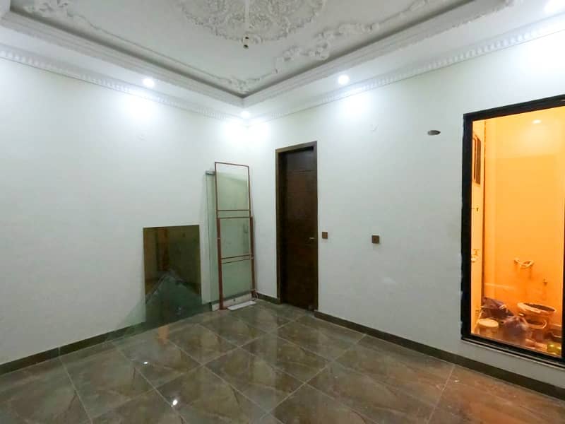 House For Sale Is Readily Available In Prime Location Of Samanabad 13