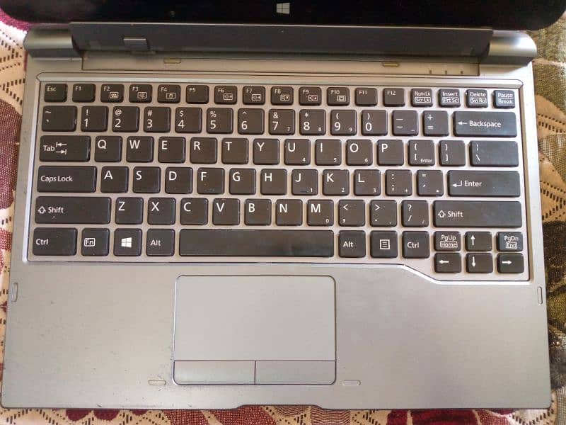 Fujitsu Nkb10 Touch & Type 5