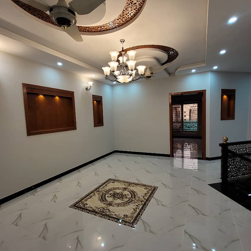 10 Marla New House For Rent In Bahria Town 21