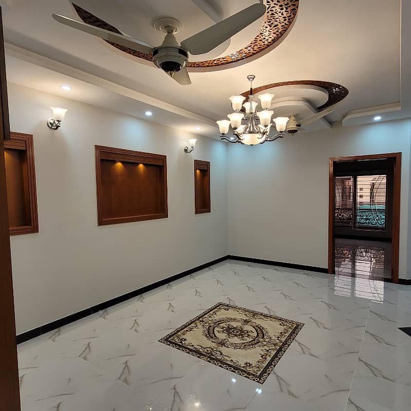 10 Marla New House For Rent In Bahria Town 23