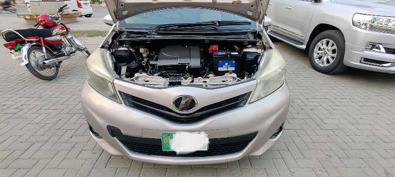 Toyota Vitz 2011 15