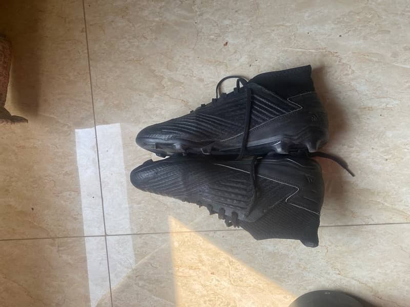 Predator football studs UK 42.5(Jet black) IMPORTED from Germany 4