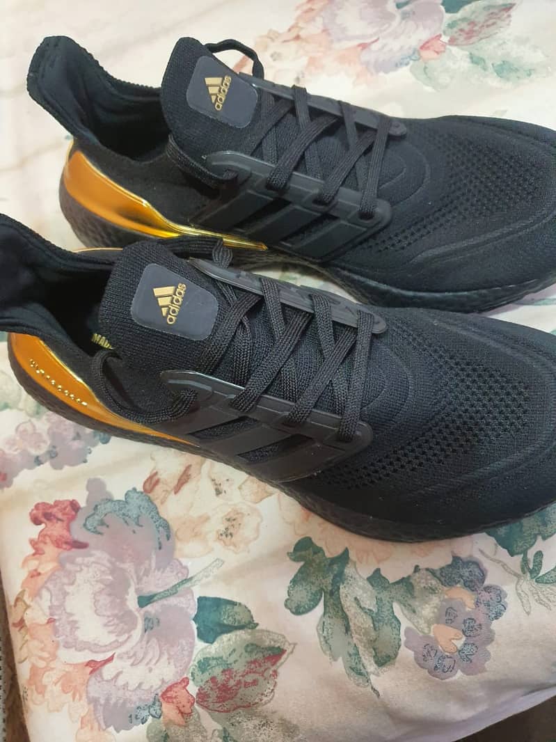 Adidas UltraBoost Genuine 2