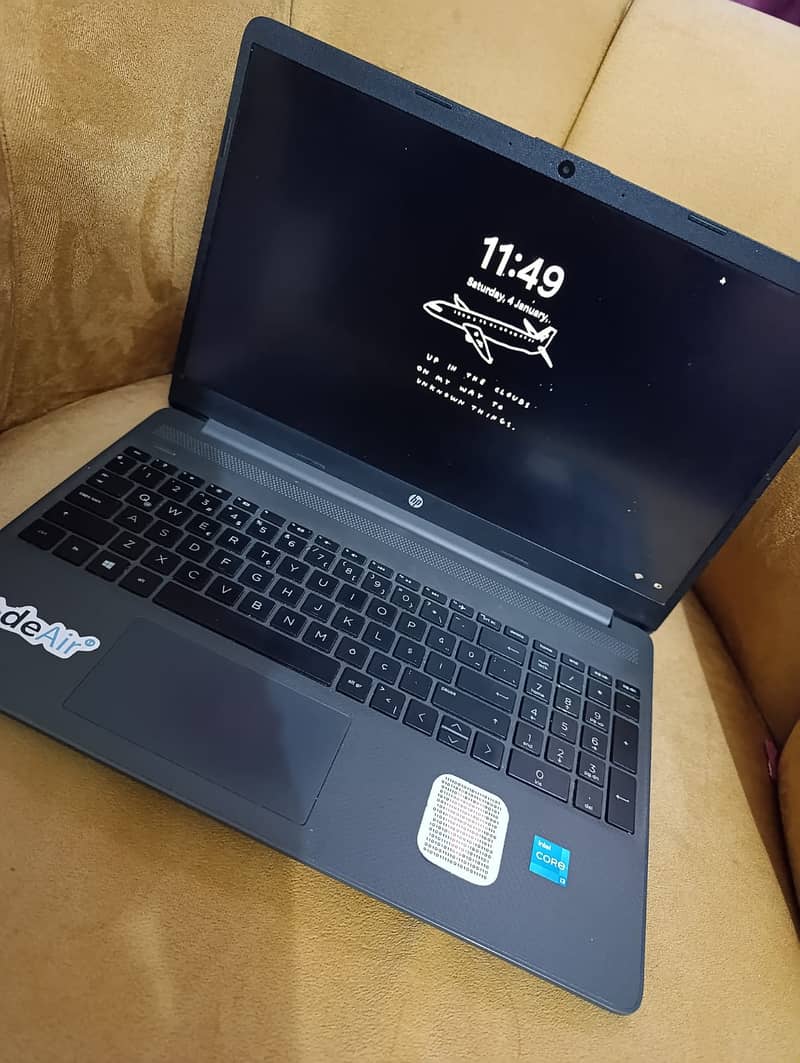 HP 15s Laptop in Great Condition 1