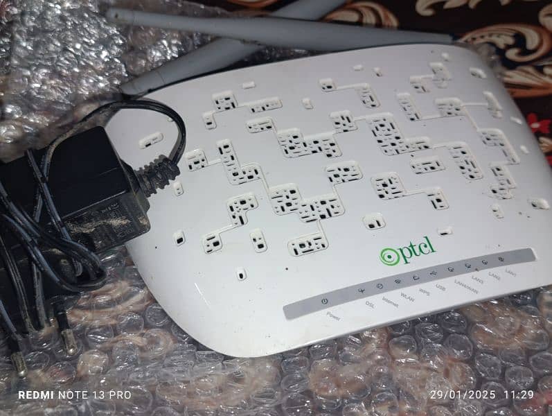 ptcl device new 10/10 good condition with adapter 0