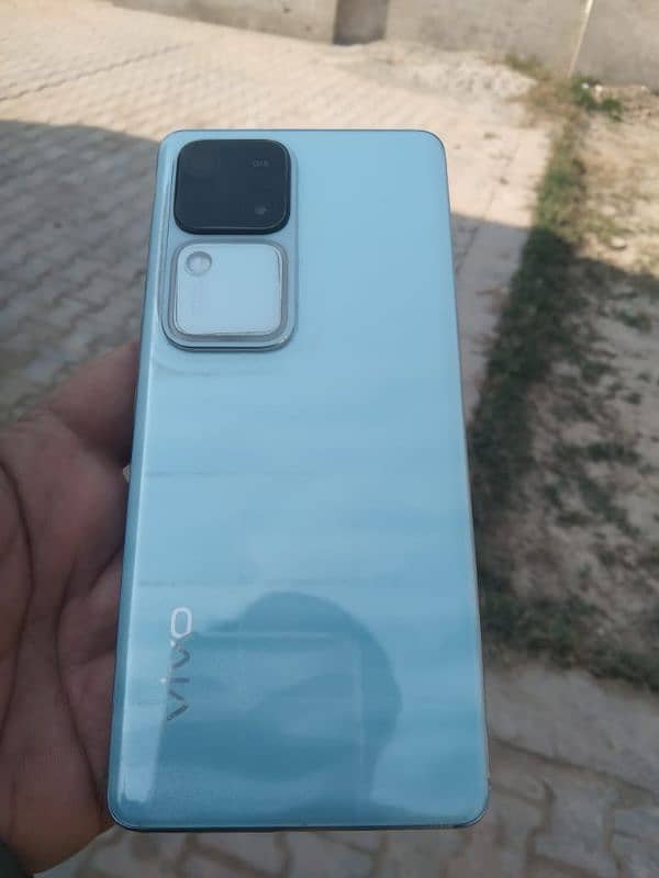 Vivo v30 12/256 10/10 condition 0