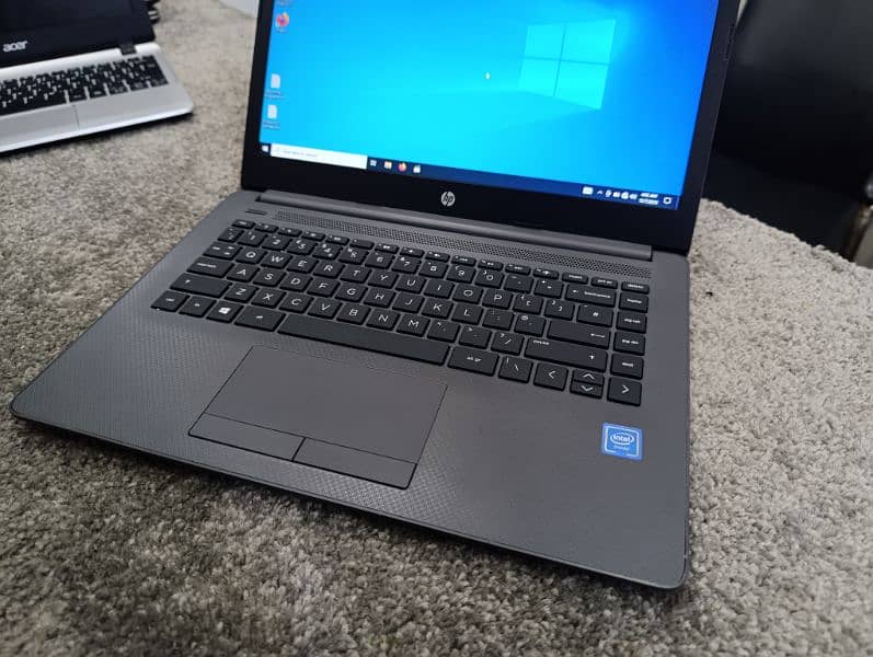 Hp 240 G7 N4020 with ddr4 RAM  with 14.5 inch display 1