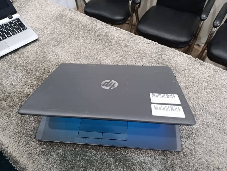 Hp 240 G7 N4020 with ddr4 RAM  with 14.5 inch display 3