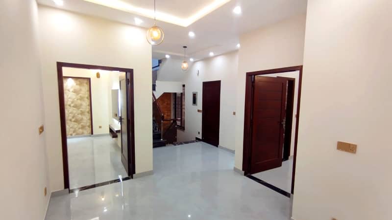 05 MARLA HOUSE FOR SALE LDA APPROVED GAS AVAILABLE IN EASTERN BLOCK PHASE 1 BAHRIA ORCHARD LAHORE 9