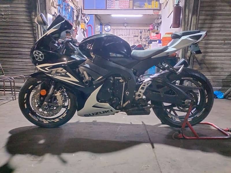 Suzuki GSX-R 600 1