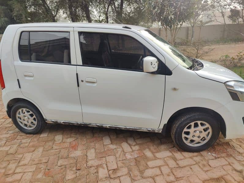 Suzuki Wagon R 2019 3