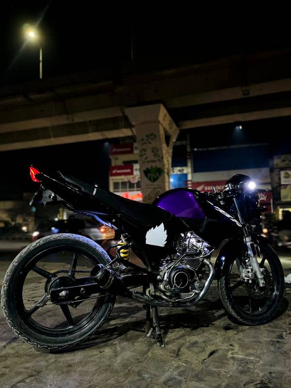 Yamaha ybr full modified 0