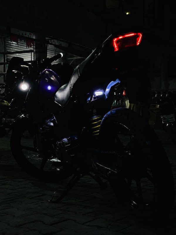 Yamaha ybr full modified 4