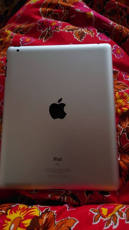 iPad 2 only Wi-Fi urgent sale 1