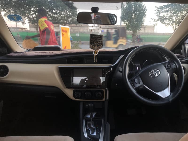 Toyota Corolla Altis 2018 10