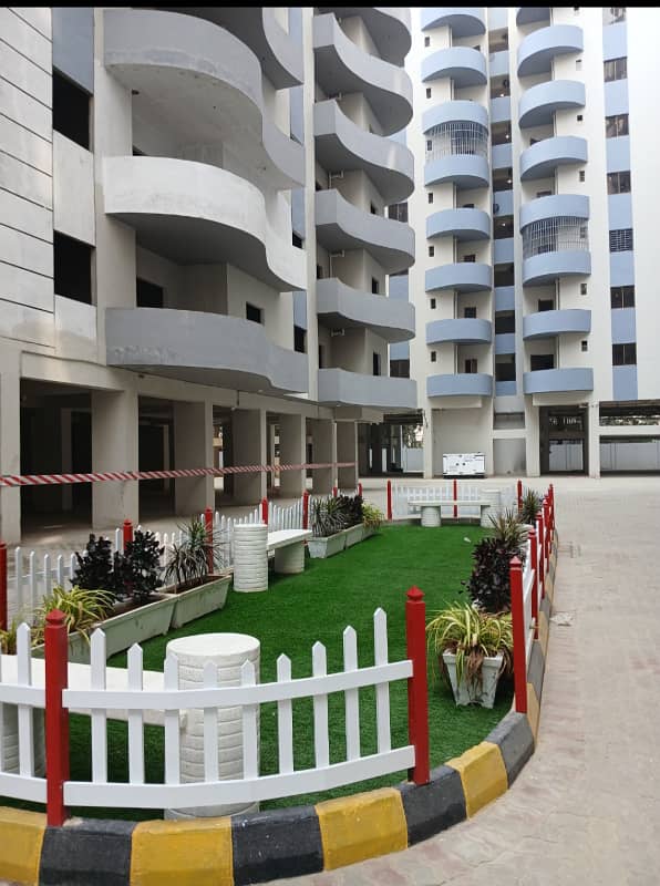 FLAT FOR RENT DANIYAL RESIDENCY SCHEME 33 NEAR SAFOORA CHOWRANGI RIM JHIM TOWER. 3