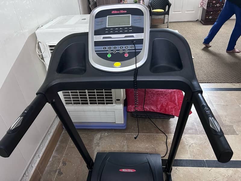 Treadmill 100% New just Few days use 0