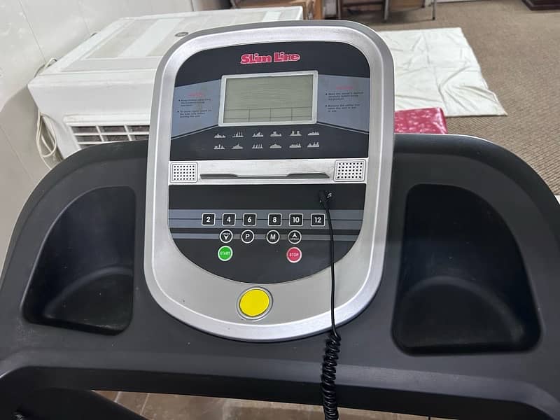 Treadmill 100% New just Few days use 1