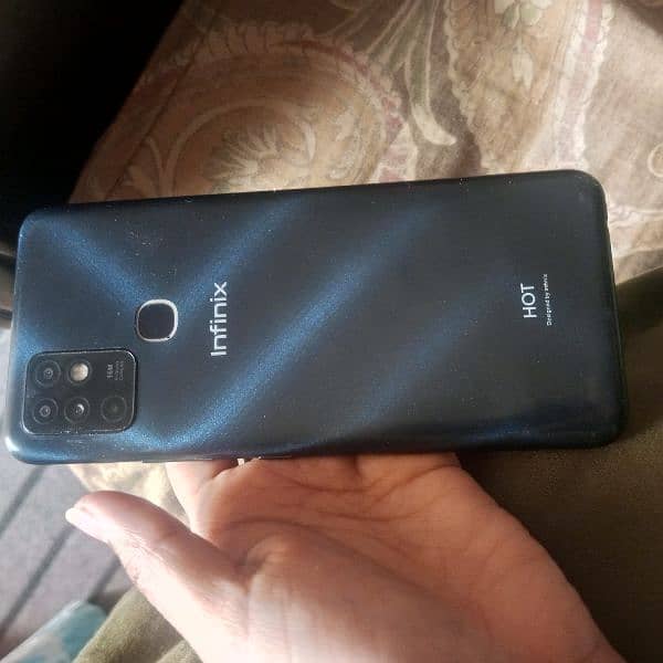 infinix hot 10 for sale urgent 4