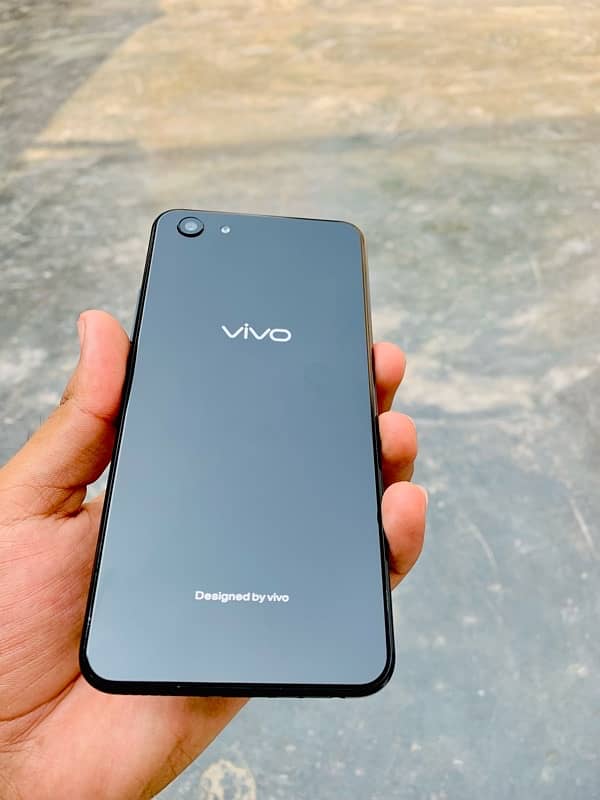 vivo y83 6/128GB 2