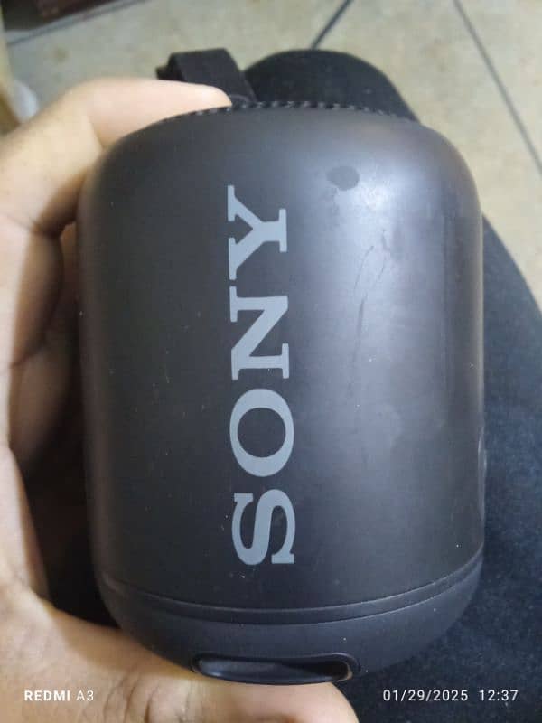 Sony brand speaker 0