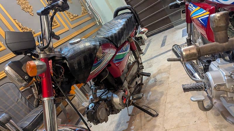 koi chz ki bhii kami nahii ha bike ma 1